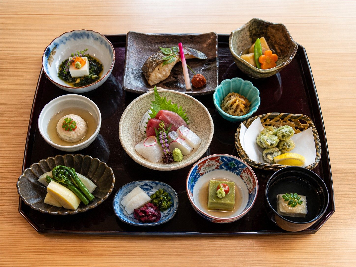 和会席のお膳（イメージ）